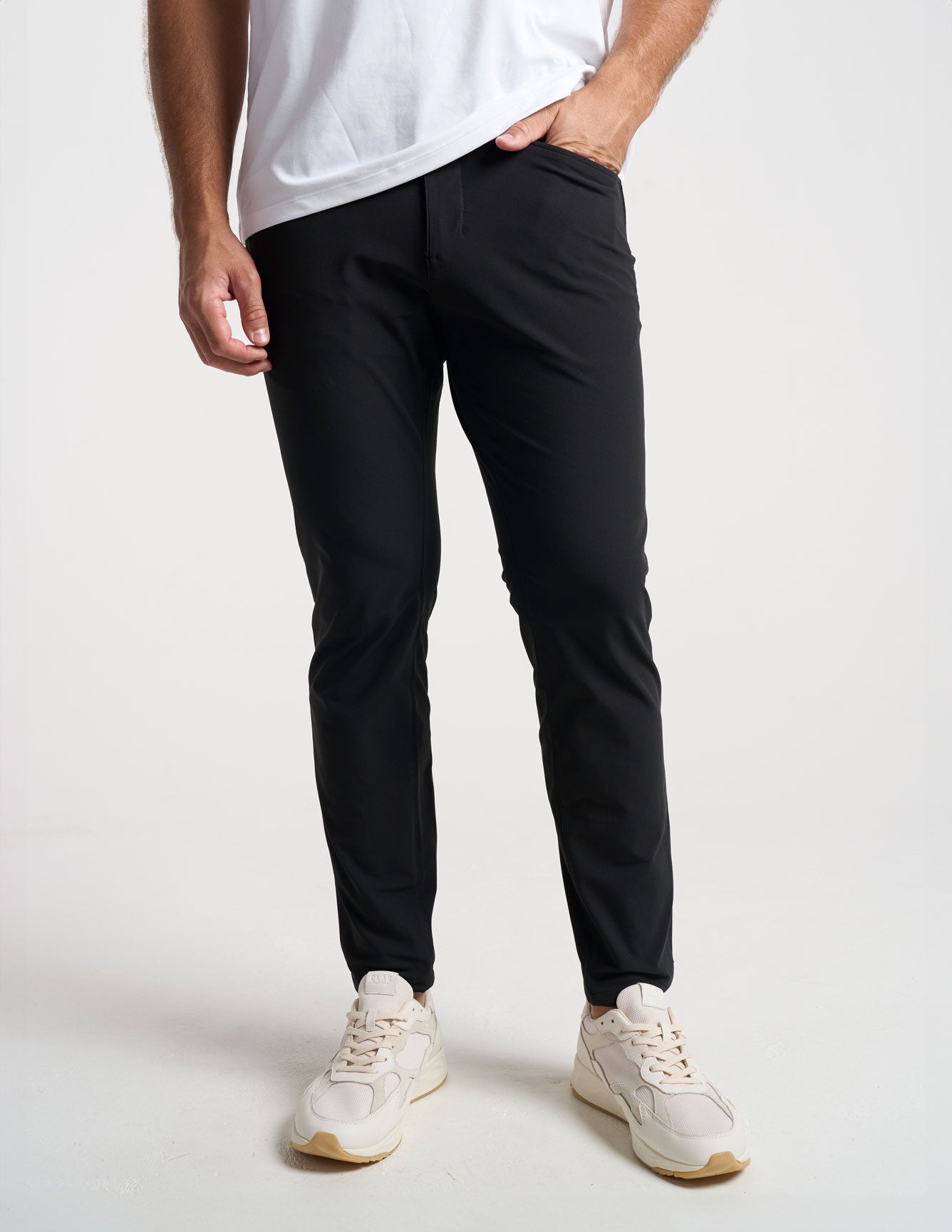 5-Pocket Tech Pants - Black - Slim Fit (Buzzed Gravity)
