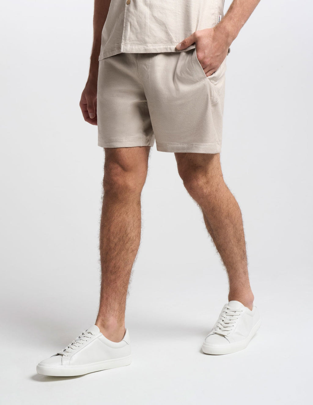 Tech Linen Shorts - Beige (The Amalfi Operators)