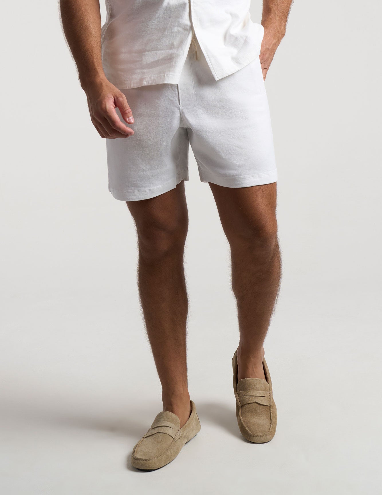 Tech Linen Shorts - White (The John Linens)