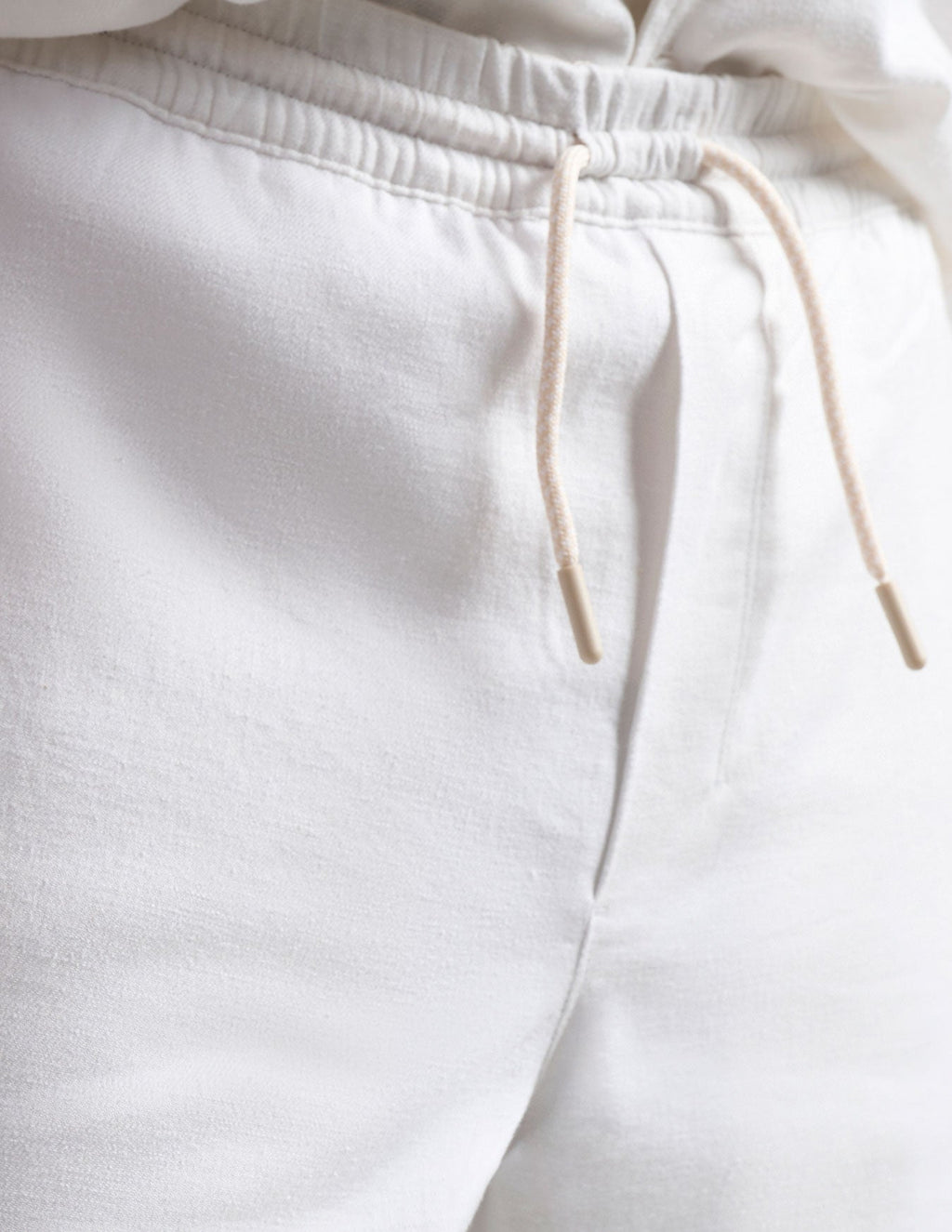 Tech Linen Shorts - White (The John Linens)